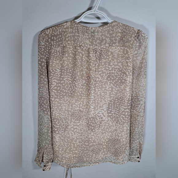Le Chateau Sheer Blouse with Puff Sleeves XS - Picture 6 of 6